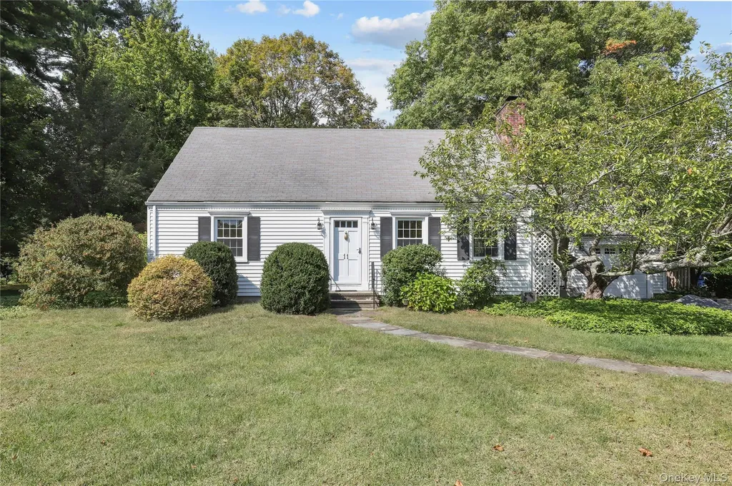 11 East Way Bedford NY 10506