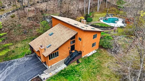 57 Chester Court Cortlandt Manor NY 10567