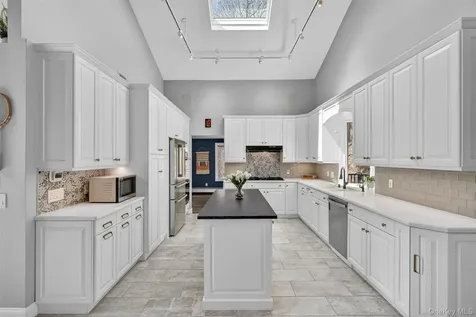 57 Chester Court Cortlandt Manor NY 10567