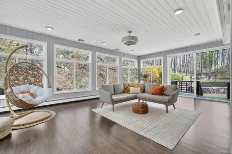 57 Chester Court Cortlandt Manor NY 10567