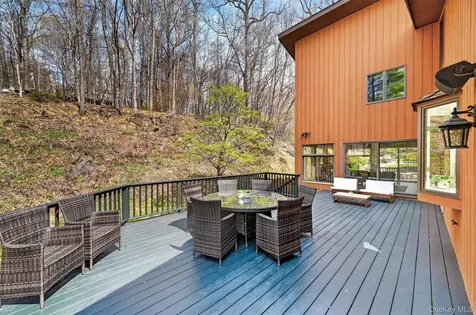 57 Chester Court Cortlandt Manor NY 10567