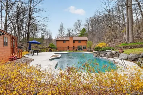 57 Chester Court Cortlandt Manor NY 10567