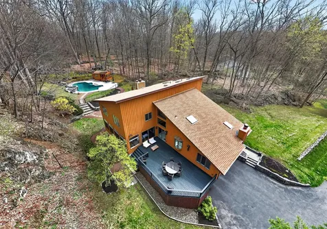 57 Chester Court Cortlandt Manor NY 10567