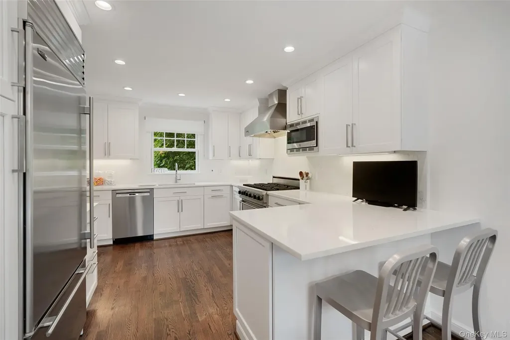 9 Hazelton Drive Scarsdale NY 10583