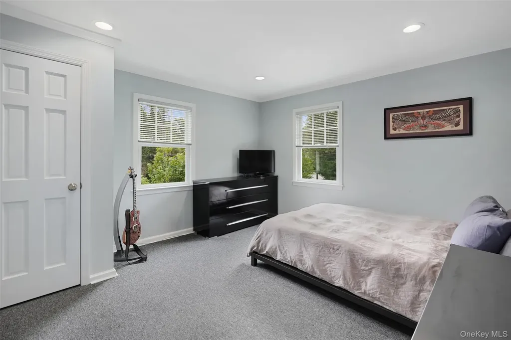 9 Hazelton Drive Scarsdale NY 10583