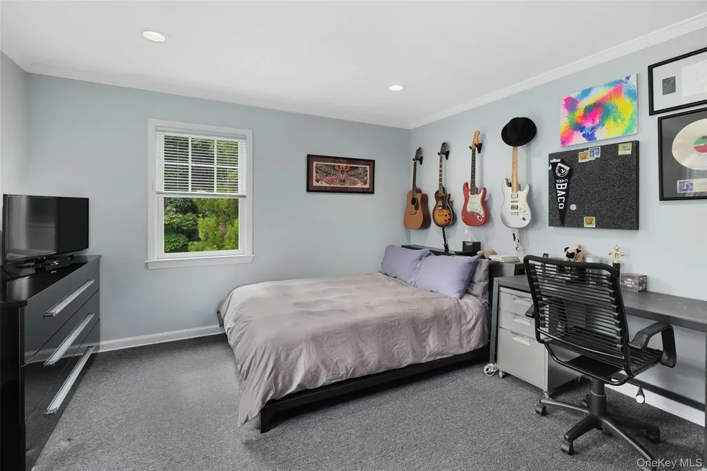 9 Hazelton Drive Scarsdale NY 10583