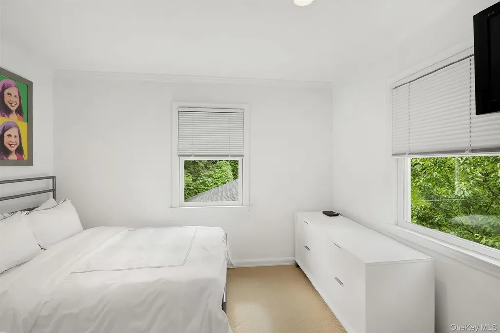 9 Hazelton Drive Scarsdale NY 10583
