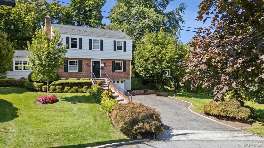 9 Hazelton Drive Scarsdale NY 10583