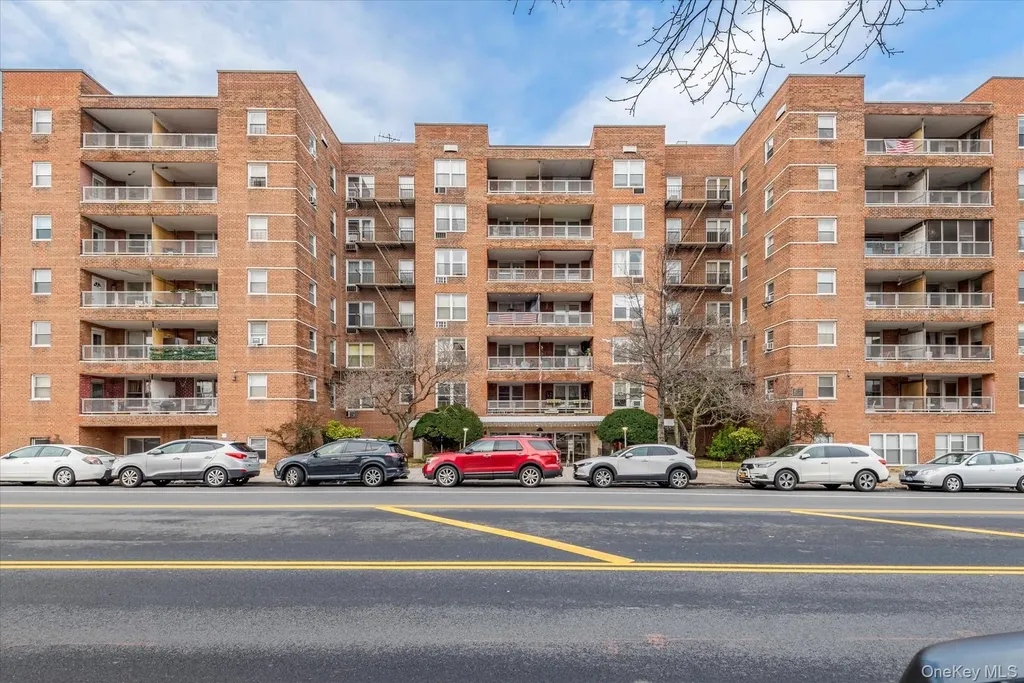60-11 Broadway Woodside NY 11377