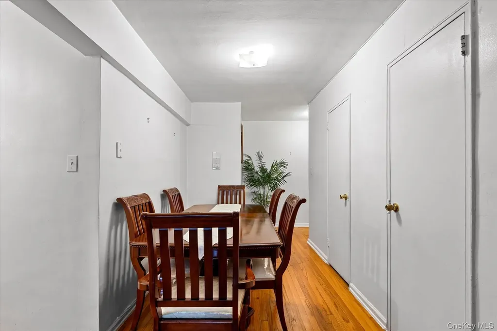 60-11 Broadway Woodside NY 11377