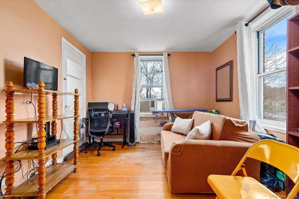60-11 Broadway Woodside NY 11377