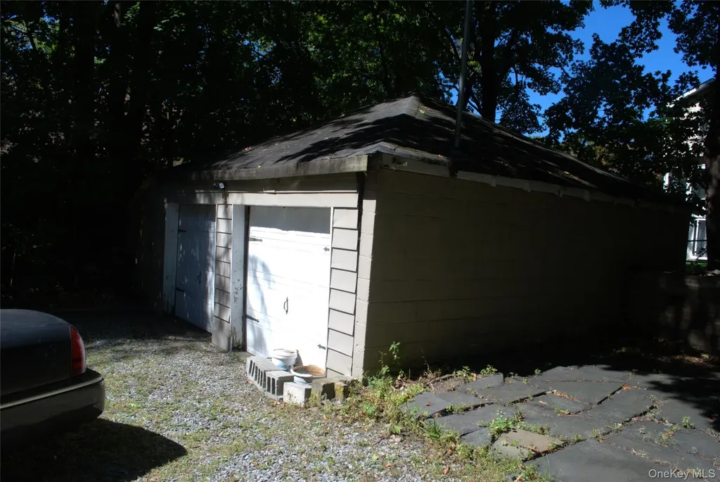 1824 Seabury Place Peekskill NY 10566