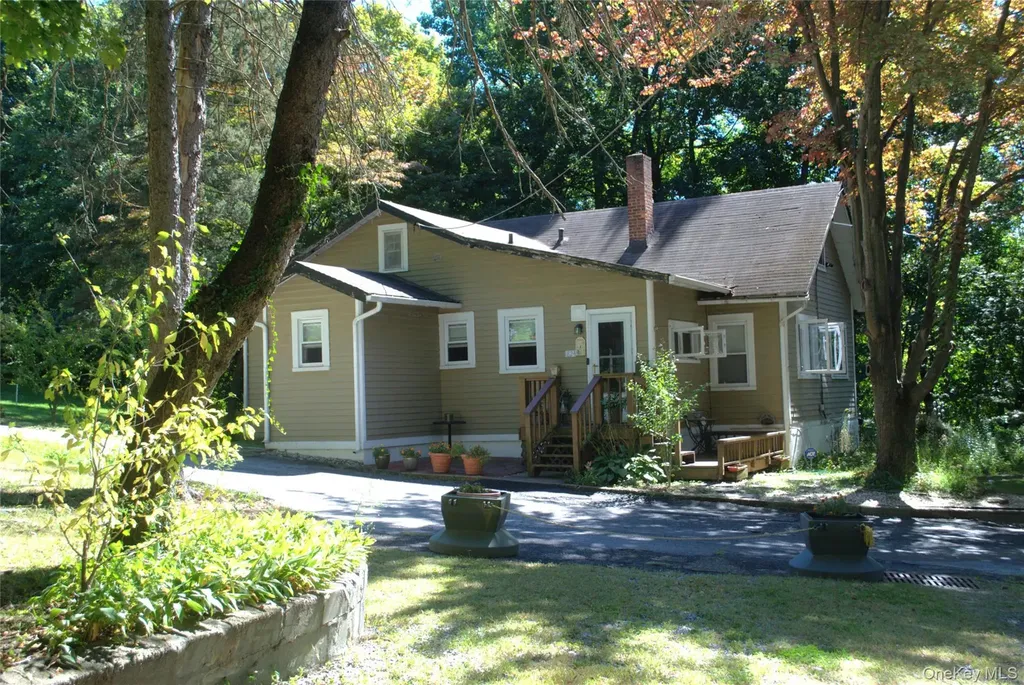 1824 Seabury Place Peekskill NY 10566
