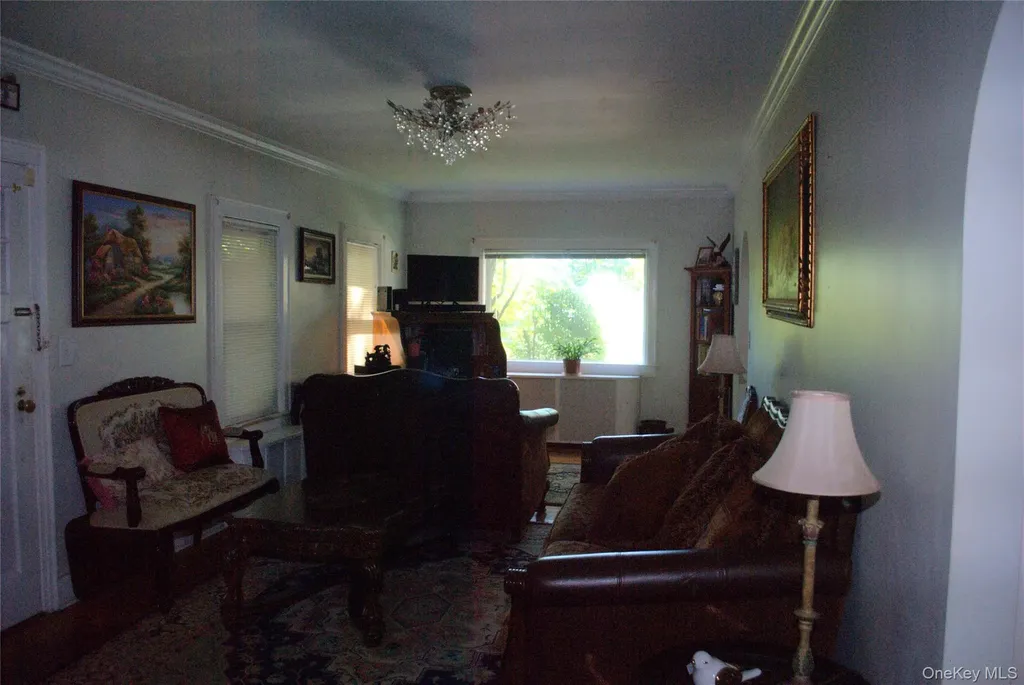 1824 Seabury Place Peekskill NY 10566