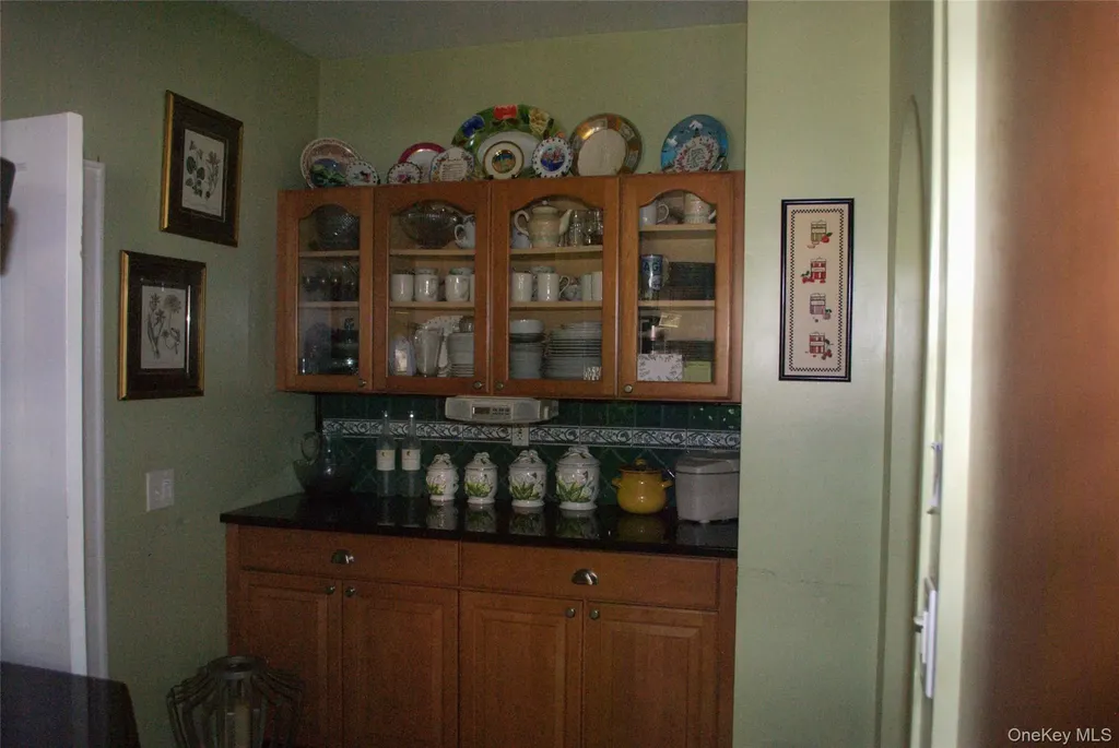 1824 Seabury Place Peekskill NY 10566