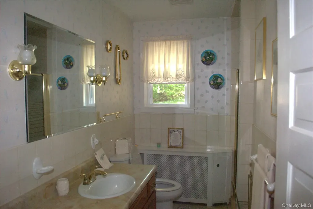 1824 Seabury Place Peekskill NY 10566