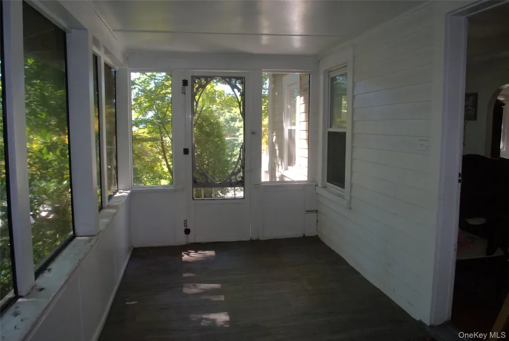 1824 Seabury Place Peekskill NY 10566