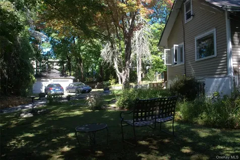 1824 Seabury Place Peekskill NY 10566
