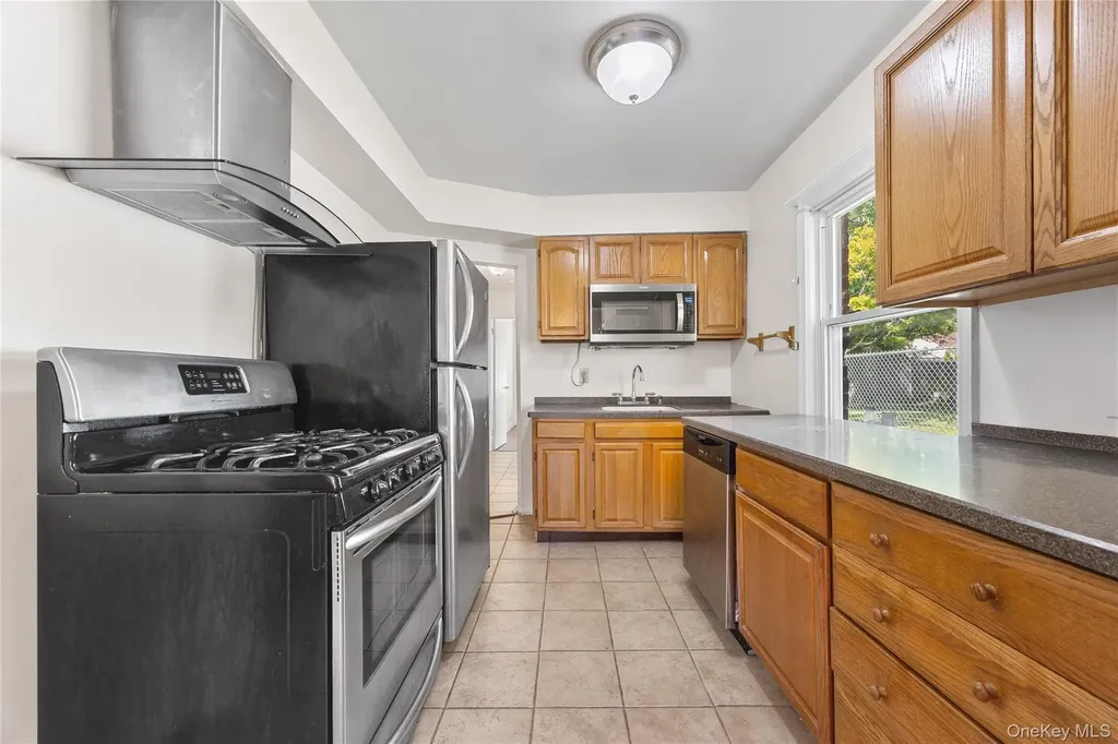 38-30 215th Place Bayside NY 11361