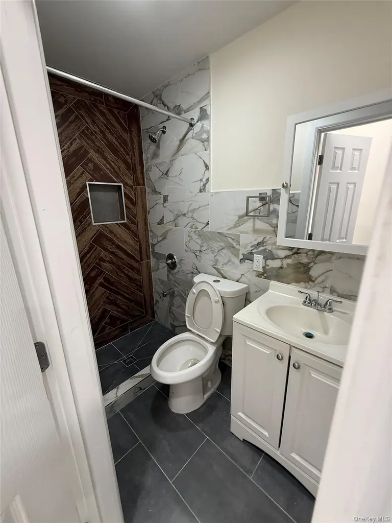 1869 Carter Avenue Bronx NY 10457