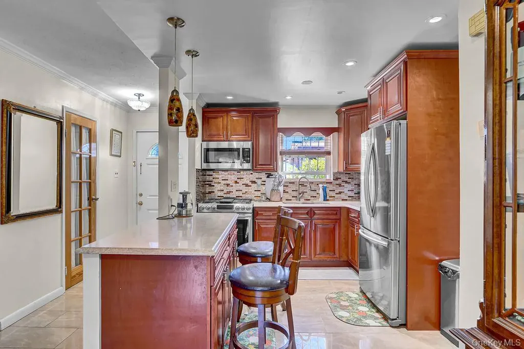 516 Elton Street Brooklyn NY 11208