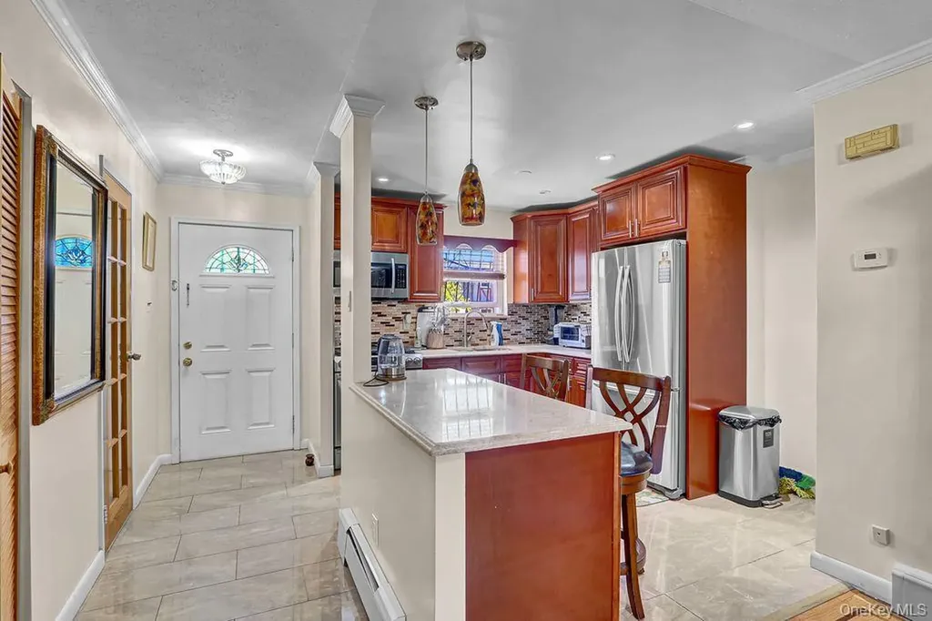 516 Elton Street Brooklyn NY 11208