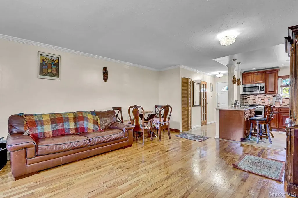 516 Elton Street Brooklyn NY 11208