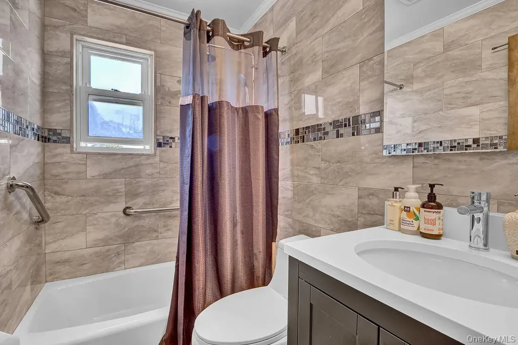 516 Elton Street Brooklyn NY 11208