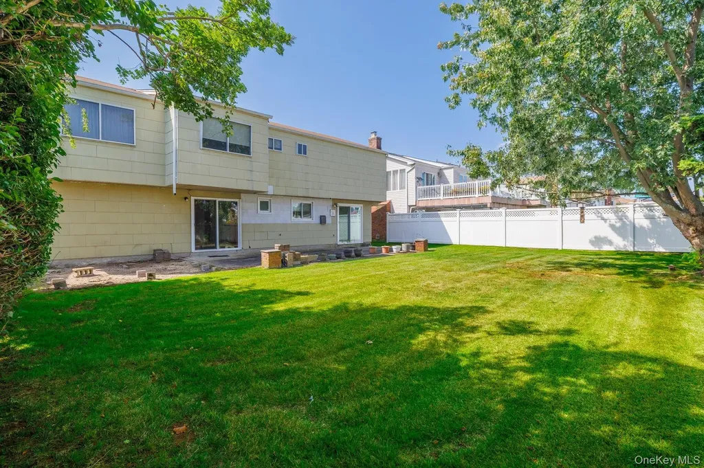 3487 Anchor Place Oceanside NY 11572