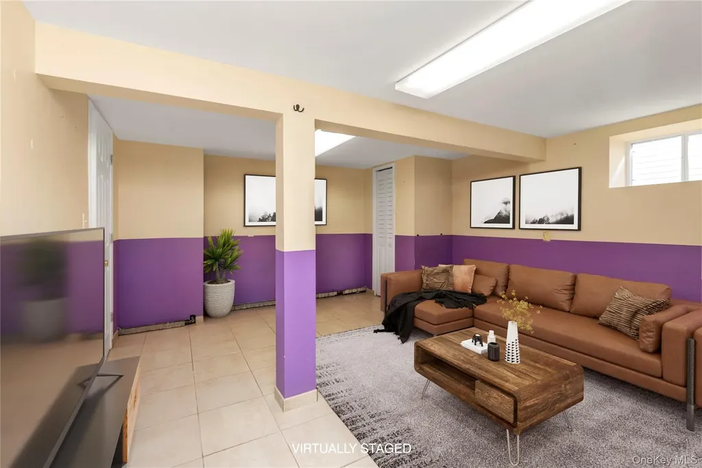 87 Montgomery Avenue Oceanside NY 11572