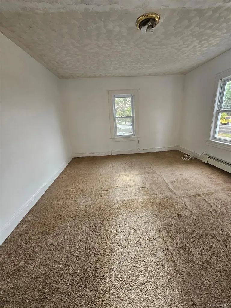 5 Merle Avenue Oceanside NY 11572