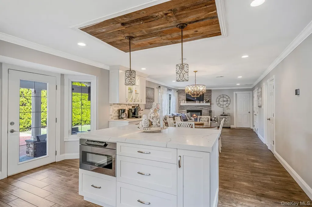 31 Dillon Drive Dix Hills NY 11746