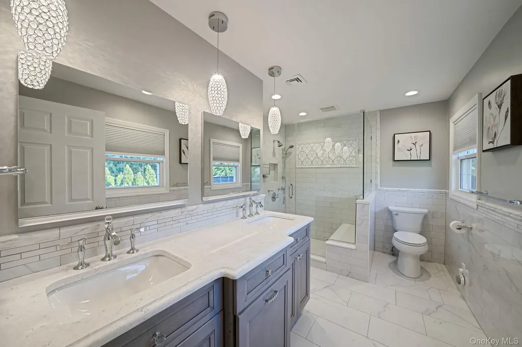 31 Dillon Drive Dix Hills NY 11746