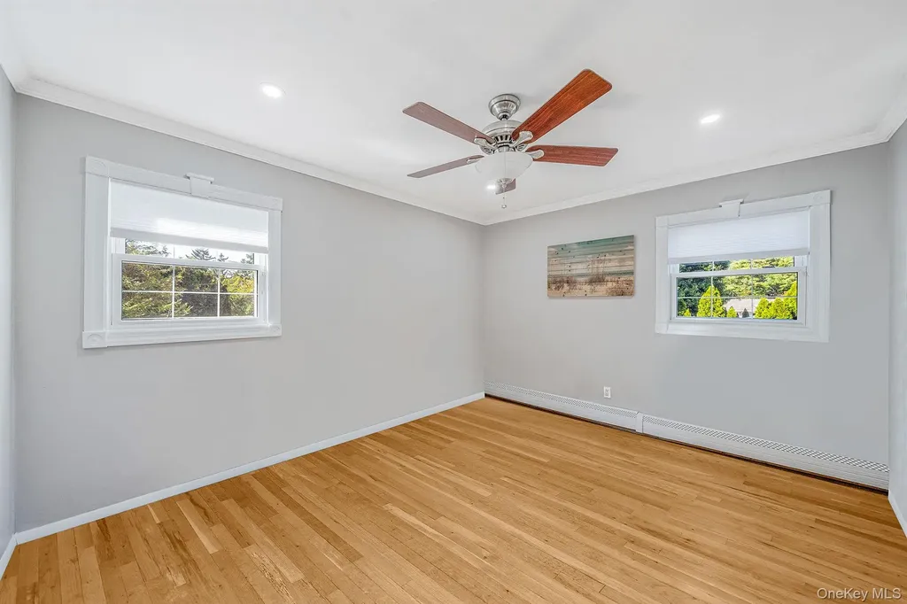 31 Dillon Drive Dix Hills NY 11746