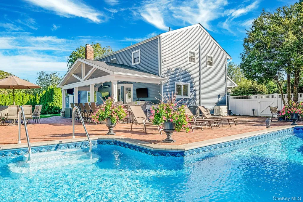31 Dillon Drive Dix Hills NY 11746