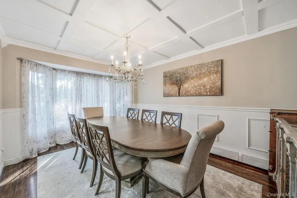 31 Dillon Drive Dix Hills NY 11746
