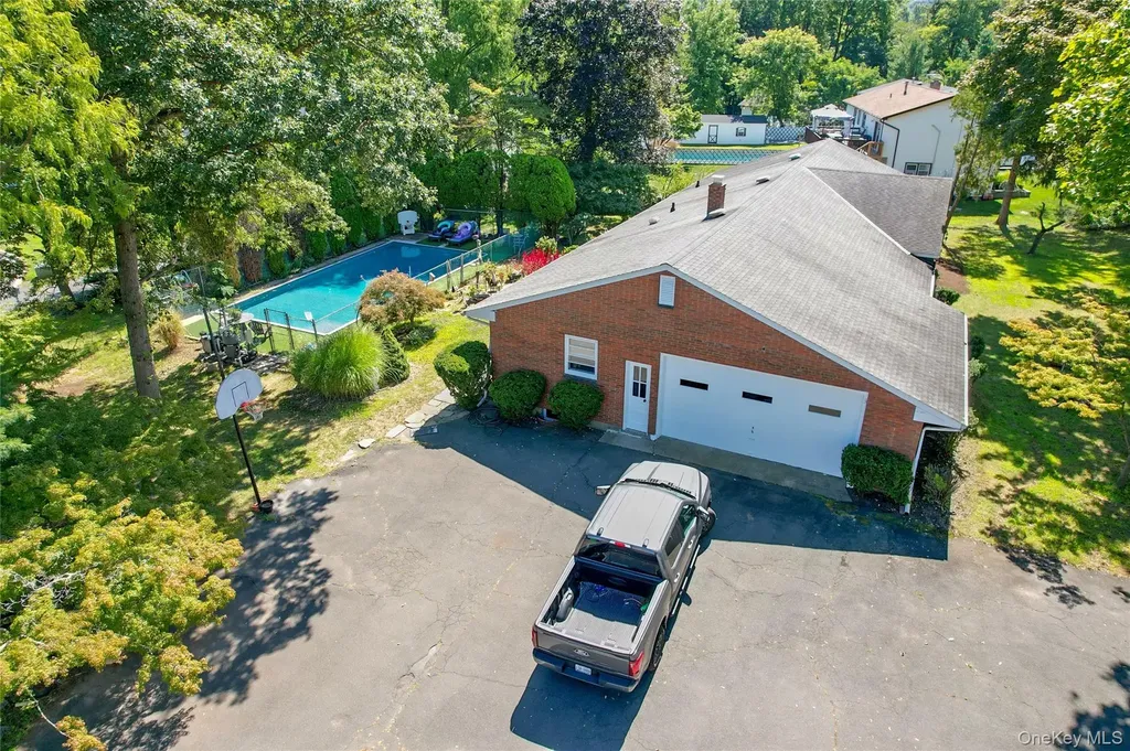 20 Madison Avenue Garnerville NY 10923