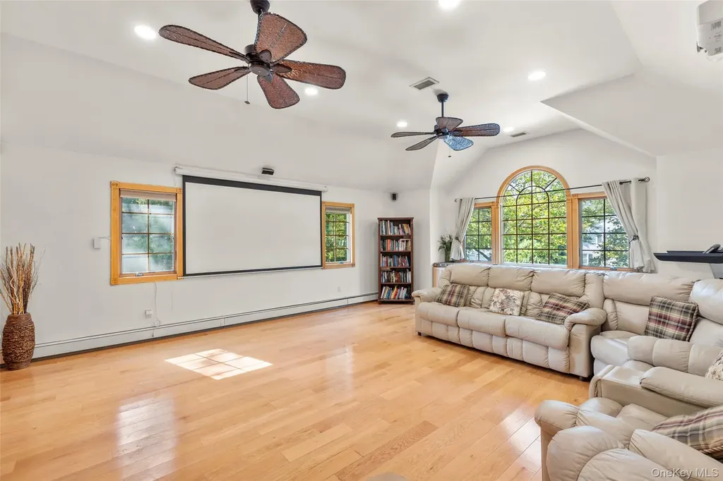 28 Mosshill Place Stony Brook NY 11790