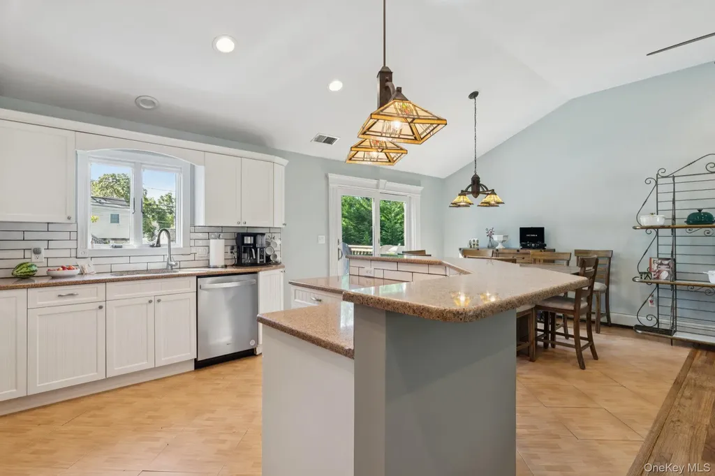 12 Wesleyan Road Commack NY 11725