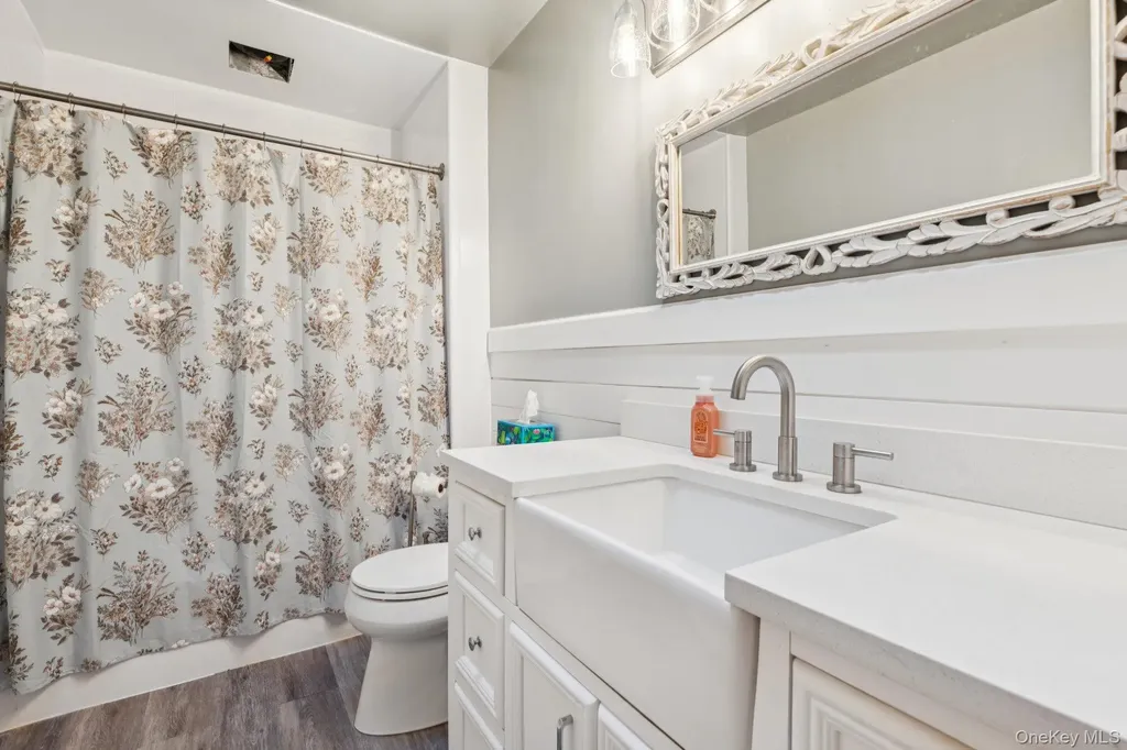 12 Wesleyan Road Commack NY 11725