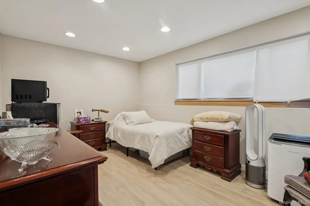 12 Wesleyan Road Commack NY 11725