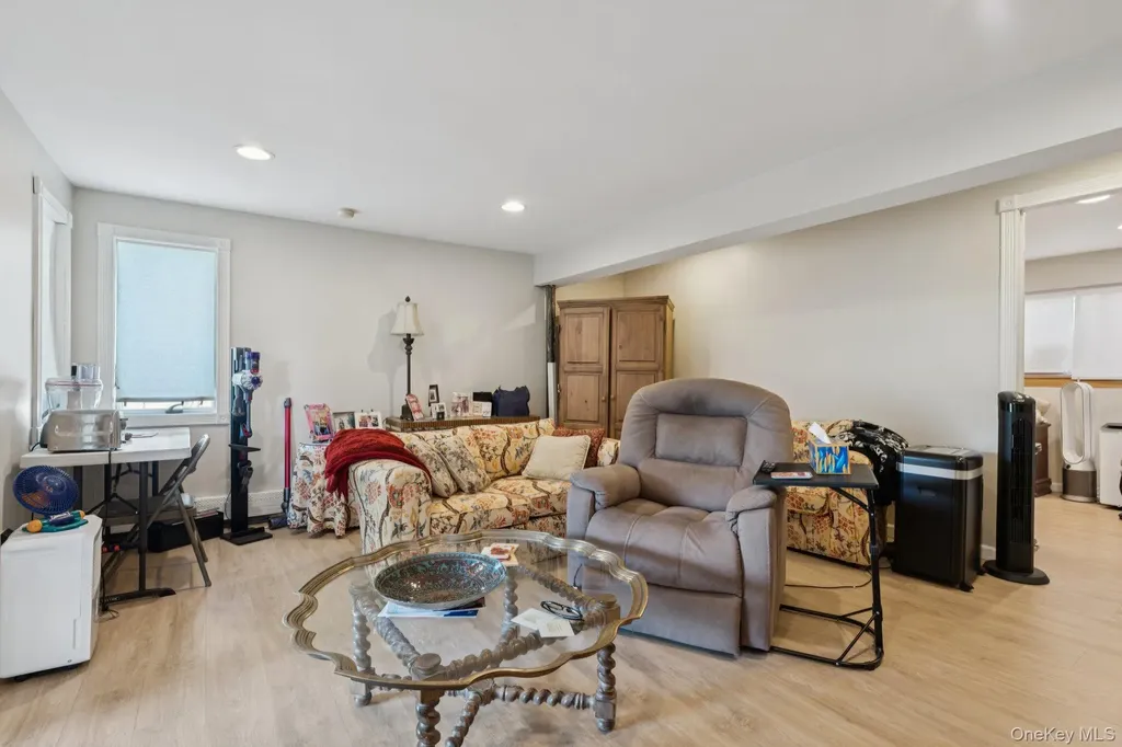 12 Wesleyan Road Commack NY 11725