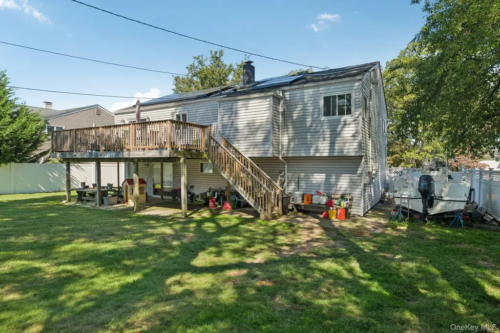12 Wesleyan Road Commack NY 11725