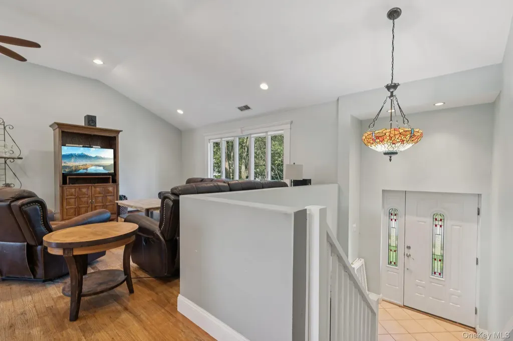 12 Wesleyan Road Commack NY 11725
