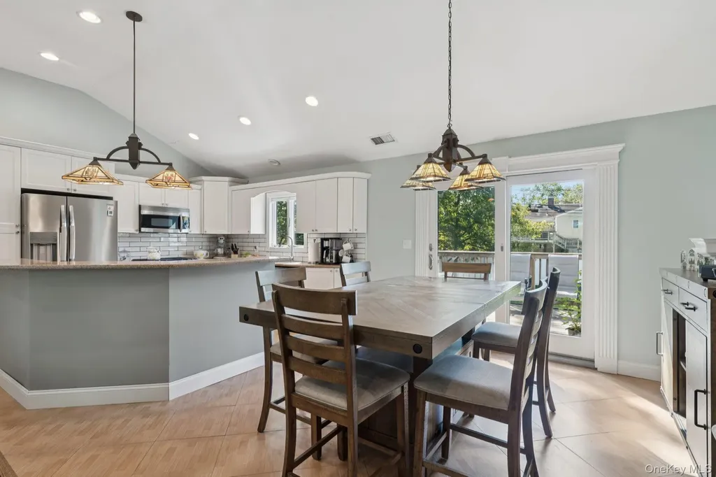 12 Wesleyan Road Commack NY 11725