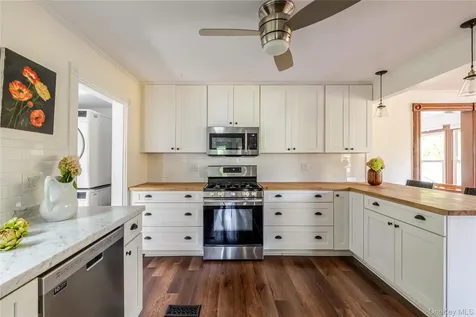 47 Summit Street Hudson NY 12565