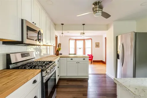 47 Summit Street Hudson NY 12565