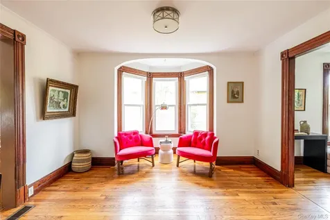 47 Summit Street Hudson NY 12565