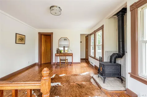 47 Summit Street Hudson NY 12565