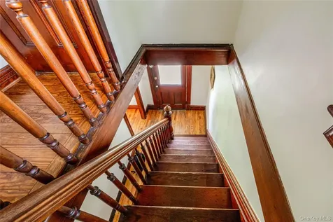 47 Summit Street Hudson NY 12565